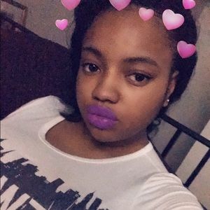 Meet your Posher, Briana